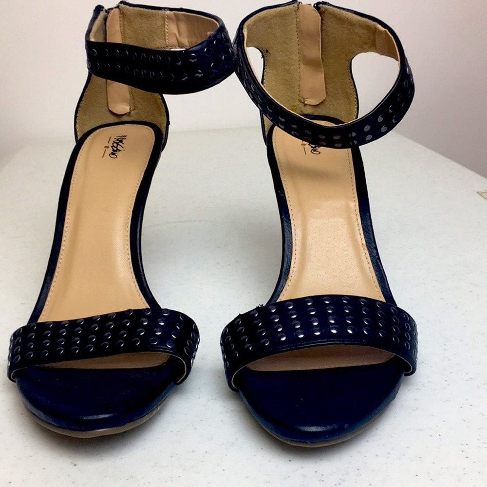 Mossimo woman's black glittering high heels size 8 & 1/2